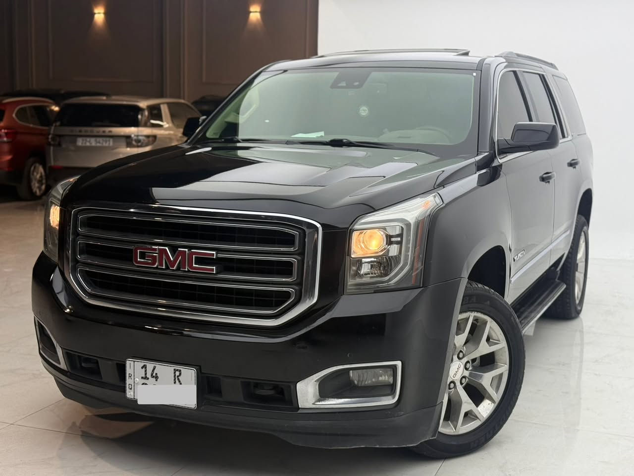 جيمسي يوكن ( 2019 ) خليجي وكالة المنصور
الفئه: SLT 
المواصفات : فول
سلايد 
بصمه 
جلد 
رادار امامي 
رادار جانبي 
كشن منفصل VIP 
محرك 5300 
صندوق كهرباء 
تشغيل عن بعد 
كشن ذاكره 
مري شفط 
سماعات نظام Bose
شاشه جبيره + قاصه 
ستيرن كهرباء + تدفئه 
حساس امامي + خلفي 
كشنات تبريد تدفئه امامي + خلفي 
كشنات كهرباء امامي + خلفي 

وارد خليجي صفر شركة المنصور 
الضرر : جاملغ خلفي صبغ فقط 
وبيها مكانين تعديل بارد فقط لا ايرباك ولا داخل كله سليم 
 
السيارة رقم بصرة تحويل وكالة ثاني يوم 

السعر : ( 345$ ) مجال جدا بسيط 
مال جيه سعرها كلش مناسب و خليجيه 

للاستفسار الاتصال على 

*********** اتصال او انساب 
***********
***********

مكان السيارة أربيل
