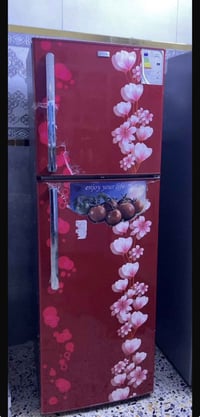 ثلاجة • للبيع