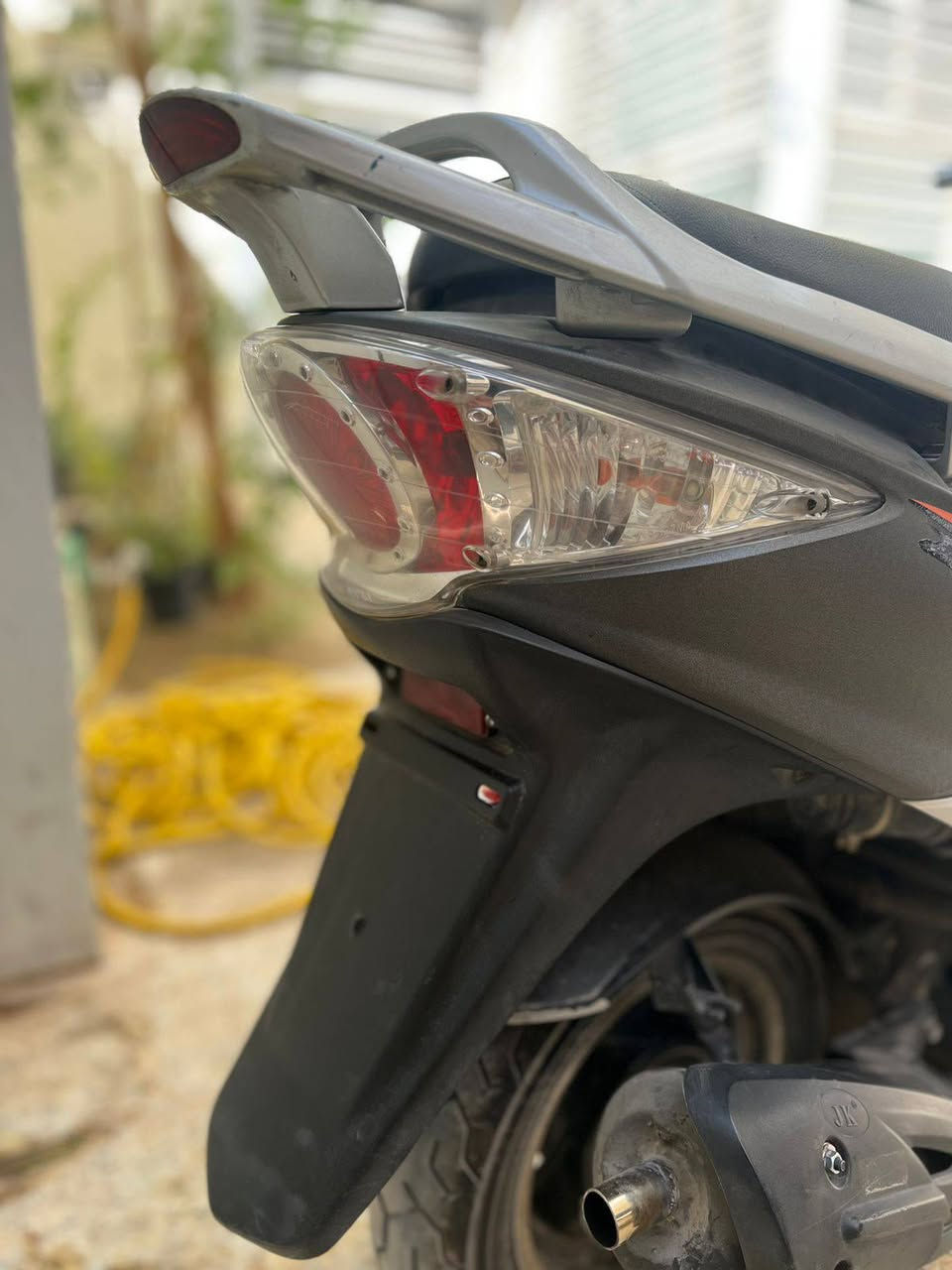 دراجه كامكوا G4
دراجه مال رمبه جديده 
مكفوله مكينه وكفرات بلادي ختم واحد +بيه صالنصه رياضي اصليه 
تفحص وين ماتريد مصلح ثنين ١٠٠ مصلح 
دراجه بلاديه وتخبل شلعه معدل وخواتها سعرهن ٧٥٠ 
بس ضرف شويه نزلت سعر بالعافيه عالياخذها ربع ماذب عليها 
سعرها 625  مجال بسيط


**إذا كنت صاحب هذا الإعلان وتريد حذفه لأي سبب، رجاءا أرسل رسالة إلى الدعم الفني**