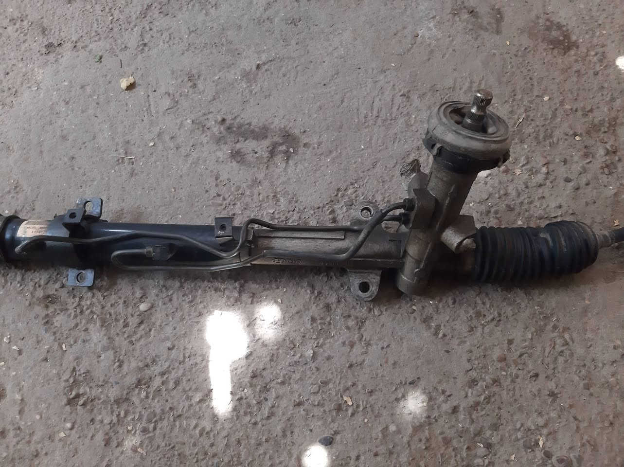 السلام عليكم
مشط استيرن شغال ونظيف 
مروحه الماطور عاطل 
مجاول عدد  ٣  شغالات عل فحص
السعر كلهن  ١٢٥ 
مكاني بغداد العبيدي الاتصال على الرقم 
***********
