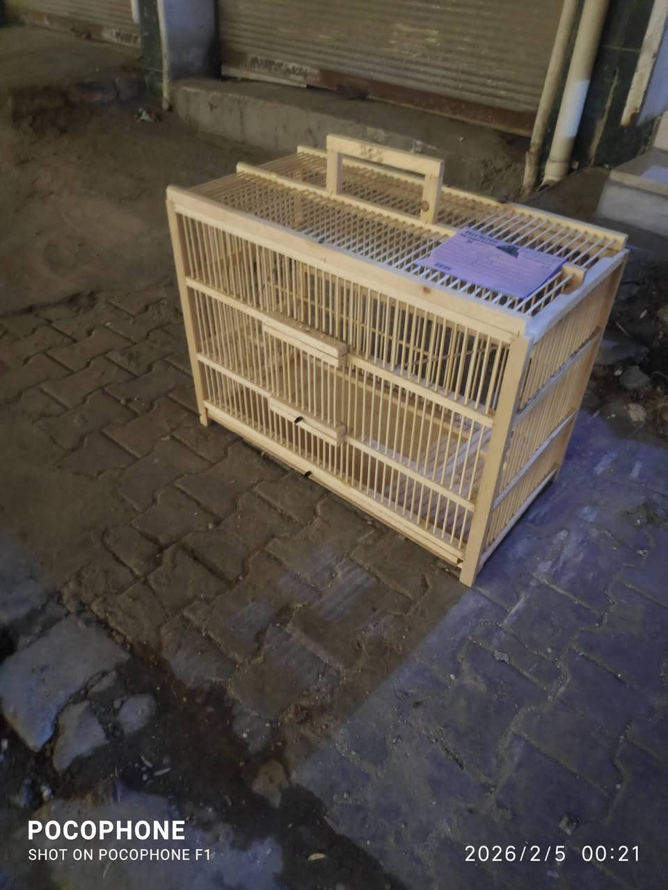 سلام عليكم اقفاص بلابل سعر 25 توصيل متوفر وشتغل حسب طلب ***********
