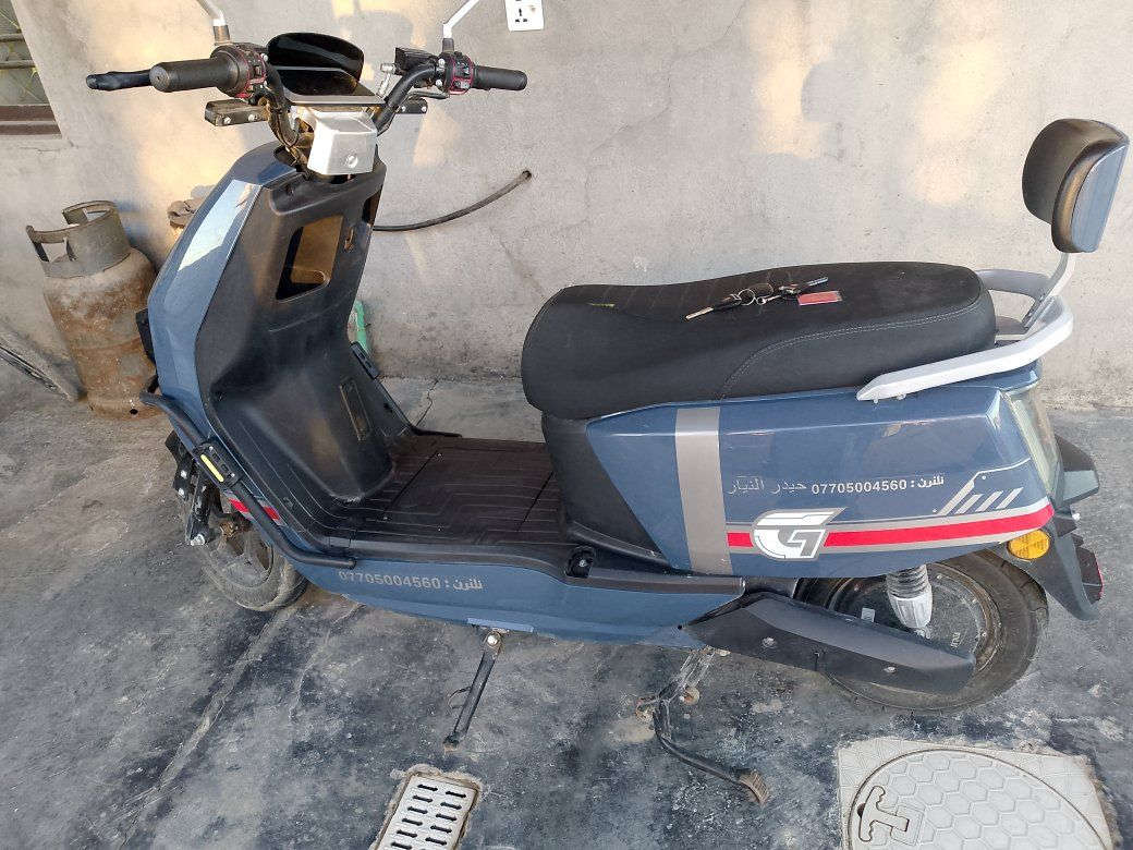 البيع دراجه شحن فول مواصفات كلشي بيه يشتغل بطاريات إكبار شاحنه مالته الاصليه سعر 600الف مكاني بغداد حي الجهاد الرقم ‏‪***********‬‏
