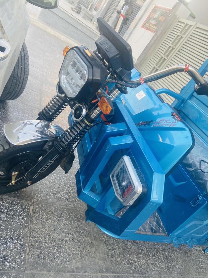 سلام عليكم ستوتة سحن سخدام شهرين جديدة ربهة بريات خمسة لذيوم مذيوم تحمل طن بدي جبير مديل خمسة وعشرين  بغداد مدينة صدار رقم *********** سعر مليون ٣٠٠شراي فقط
