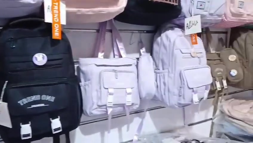 ندااااء لكل اهل الجروب 📢
عندي كمية شنط بكل انواعها شنط مدارس ودروس ولاب  بسعر المصنع  تم وشوف بنفسك 🔥 وكميه تيشرتات رجالي 🔥وشغل حريمى 🔥 واطفالى 🔥تم وانا ابعتلك🤝


**إذا كنت صاحب هذا الإعلان وتريد حذفه لأي سبب، رجاءا أرسل رسالة إلى الدعم الفني**
