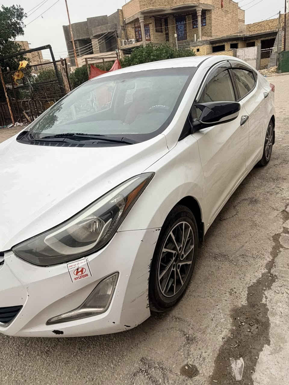 سلام عليكم
لانتره 2016 أمريكي 🇺🇸 
سياره  بيه 3قطع باب وجملغ وبندي 
مكينه 1800دوش مكينته جديده 
تخم تاير جديد 
سياره جاهز 
سعره 100 وبيه مجال 
ناصريه مركز /***********
