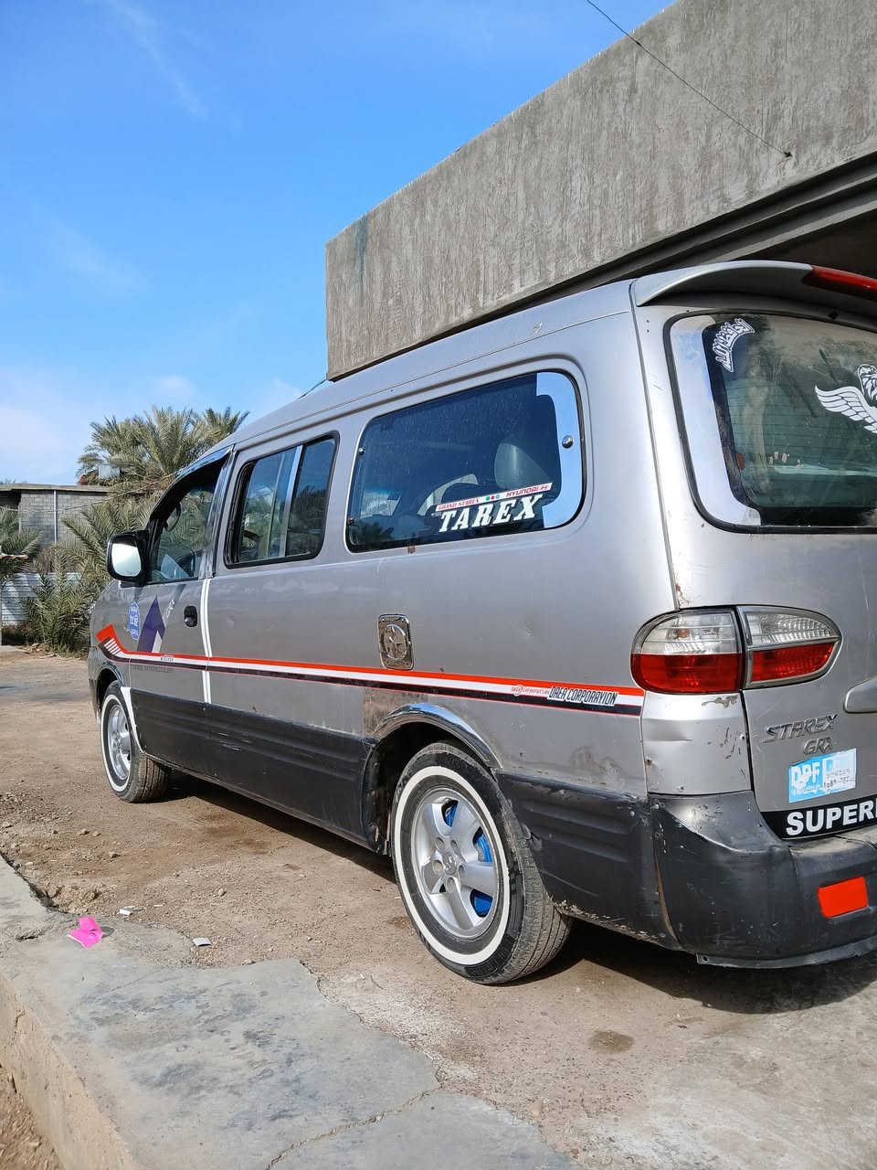 السلام عليكم للبيع ستاركس 2007 تكمه وسنويه بدون صبغ بدون ضربه مكفوله داخل جديد مكينه وكير جدد شواصي كفاله رقم بغداد تحويل بشرط السعر 80 وبيها مجال قليل مستعجل عل بيع شراي يتصل مكاني بغداد طارميه  *********** / ***********
