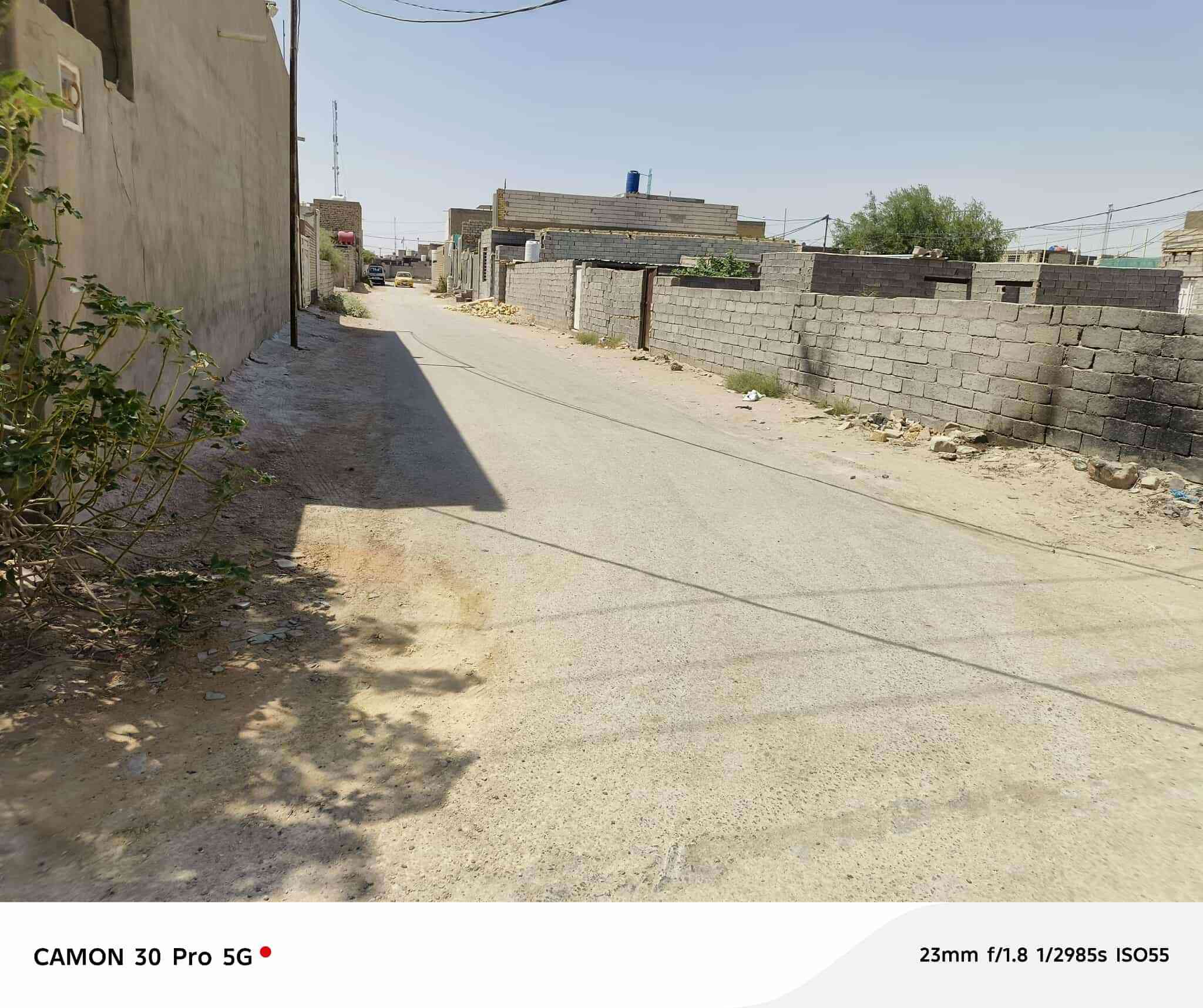 لبيع بشارع لمطار لقديم ١٢٠ متر جاهز لسكن ***********
