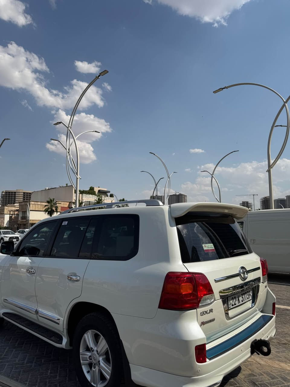 تویتا لاندکروزەر مودیل 2015 فوول موسوفات gxr ماشی98000 بی سبوغ بی تەعدیل سەیارەکە هەمووی لەسەر بیلادییە یەک دەستە قەپ و قوپ شوختی نییە بەشەرەت سعری 405$ وەرەقە مەجالەکی کەم ژ.م *********** أربيل, العراق

