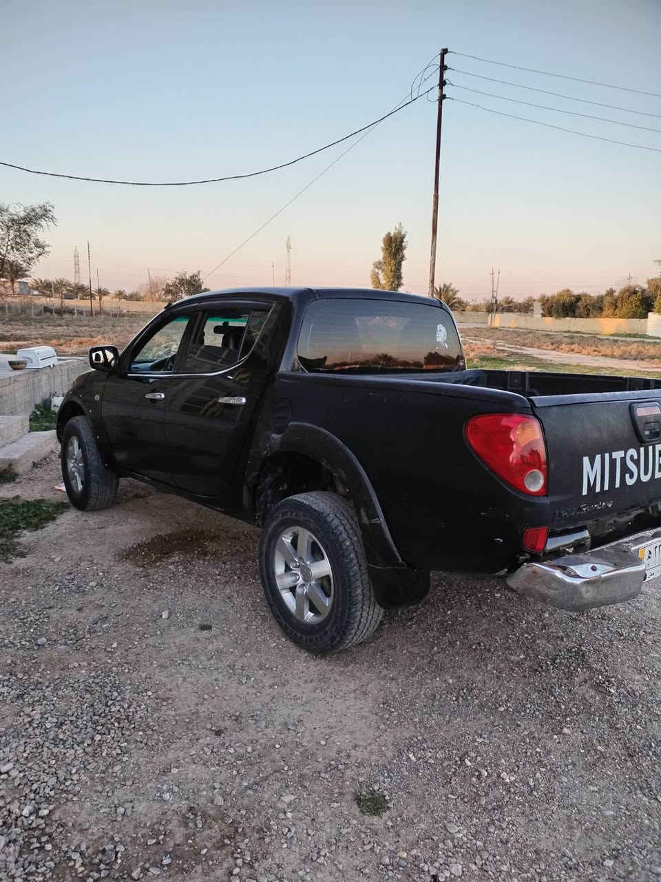 سلام عليكم بيكم لبيع مديل ٢٠١٥ تحويل مباشر رقم مبايل *********** (رقم وتساب الكورك  ***********) السعر ١٢٥ عنون بغداد التاجي كير وتو محرك جديد
