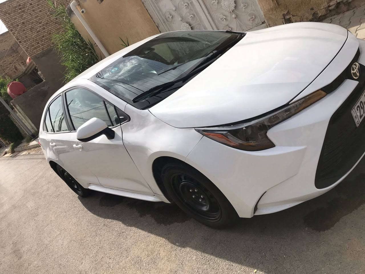 على بركة الله
كورلا وارد امريكي موديل 2023 معوقين  رقم واسط بسعر  
130 قفل 125  بيها قطعتين تبديل وصبغ جاملغ ايسر بنيد ومن امريكا قطعتين رش جاملغ خلفي وباب خلفي ايمن ماشيه 33 الف ميل تخم تاير جديد سيارة جديدة وحلوة استعمال قليل فقط العنوان كوت فلاحية 
  استفسار على الرقم الموجود ***********
