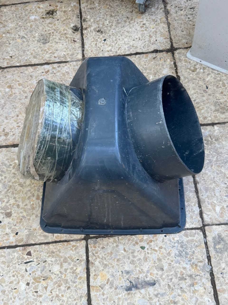 - ـﺈلݽلام ؏ـليڪـُم 
مبرده ام لخرطوم للبيع نضيفه ما داخله تصليح دبل واتر بم 
بيه دكت عالي ناصي اذا شباجك عالي تشد هاذه بنص واذا بصطح بيهه دكت تقسيم ابو ثنين سعر 300
*********** كربلاء, العراق
