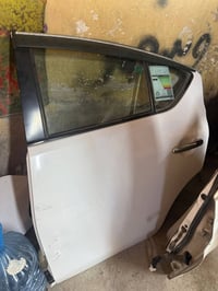 للبيع باب سني موديل ٢٠ اصلي شركة بي فقط هاي الملاحظة للاستفسار 0781807...