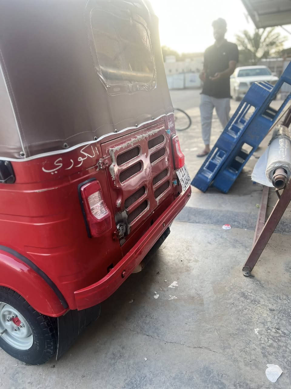 سلام عليكم  مديل ١٨. تكتك صفيه بيه ربع الدغد مضروب ول باقي كفله مكينه مال عشرين خير من الله كامله تكتك تاخذه كبل الشارع رقم الهاف ***********
