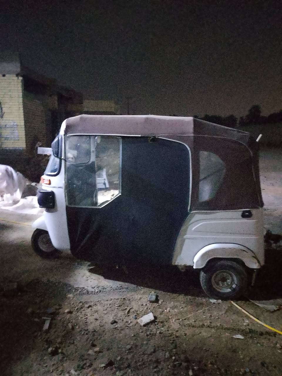 السلام عليكم تكتك للبيع سعر 6750 بيعه مستعجله مكاني الرئاسه مال عبيدي الرقم ***********
