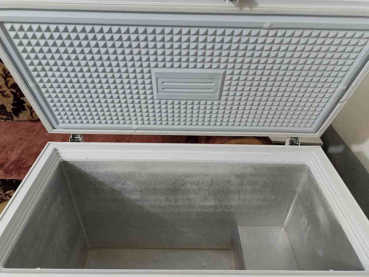 السلام عليكم البيع مجمد جنرال  اخو جديد مع ضمان 3ايام السعر ٢١٠ بي مجال بسيط مكان كراج شمال رقمي ***********
