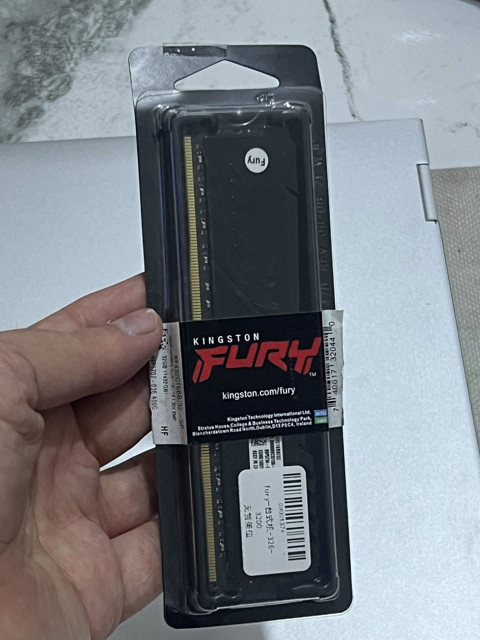 السلام عليكم
رام 32GB   3200 hz
قطعة وحدة 
بيع 125 الف او مراوس وية قطعتين 8 يعني 16GB


**إذا كنت صاحب هذا الإعلان وتريد حذفه لأي سبب، رجاءا أرسل رسالة إلى الدعم الفني**