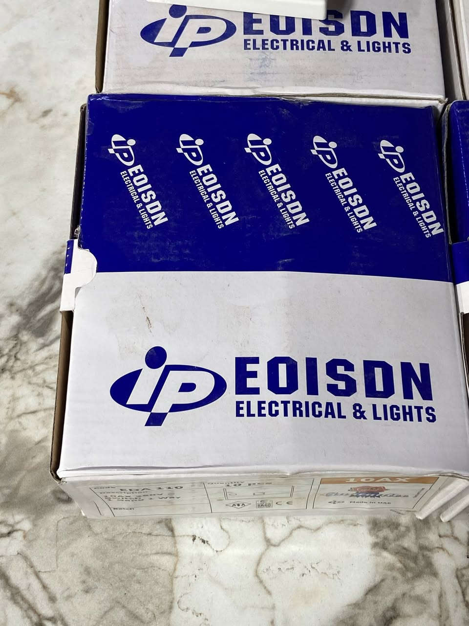 سلام عليكم 

أهلاً وسهلاً بكم بكهربائيات الأمير 

متوفر لدينا سويجات الـ Edison
ايضاً متوفر طقم كامل من السويجات.

وسيكون سعر القطعه الواحده 950 دينار 

سعر الكارتون 95 الف   . تعبئة الكارتون :100

جملة ومفرد 
العنوان: كربلاء 
للتواصل ع الواتساب 
***********
***********
