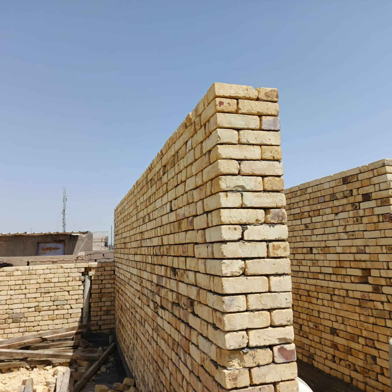 موجود خلفه بناء ع دبل وهذا راقمي شغلنه الي بصوره ***********
