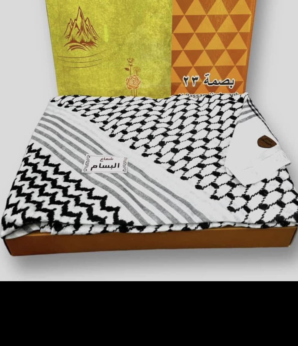 ازياء الاكابر للالبسه الرجاليه 🇹🇷
 جديدنا ⬇️
يشماغ اسود قطن 💯💯🔥👌 
متوفره بجميع القياسات 
الاسعار 🔥🔥
العنوان سامراء الضباط الاولى قرب مول الصيني مقابل نعوم للحاسبات 
متوفر توصيل 🚚 لجميع محفضات العراق 
هـ ***********
