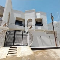 الكاطون • ٢٠٠م • ٥ غرف