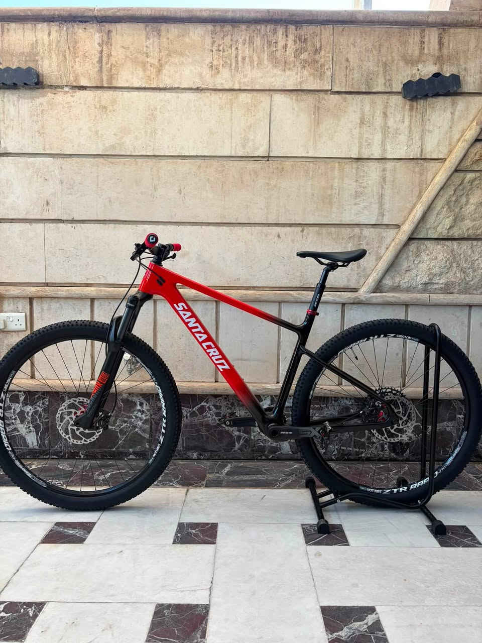 السلام عليكم🌟
للبيع SANTA CRUZ HIGHBALLcc
المعدن كاربون 
حجم الفريم L
حجم التاير 29 
كروب سيت SRAM SX
دبل ROCKSHOX RECON 
تايرات من شركه WTB بنضام الچوبلس
وياله من شركه ZTR RAPID
قبضات من شركه odi
ستيرن كاربون 
رگبه كاربون 

للتواصل/***********☎️
مكاني بغداد زيونة 710📍
يتوفر توصيل جميع انحاء العراق🚚
