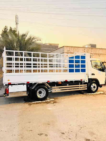 كنتر مديل 2024للبيع سياره جديده رقم بصره مكفوله كفاله عامه مكان السياره بصره ***********
