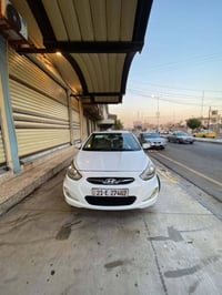 اكسنت • ٢٠١٣ • ٢٠٠الف