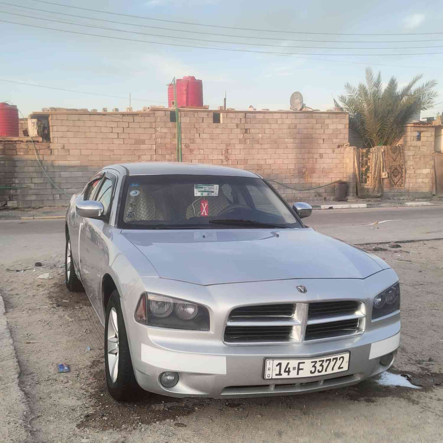 سلام عليكم سياره للبيع موديل 2009 رقم بصرة جديد السيارة جاهزه من كلشي تخم تاير تبريد ثلج مكينه توني شادهه قبل شهر من جبتلهه مصبوق حزام حداديه امامي وخلفي كله جديد السيارة مال جناي للاستفسار أكثر اتصل انا مكلف بل نشر ***********  العنوان بصرة
