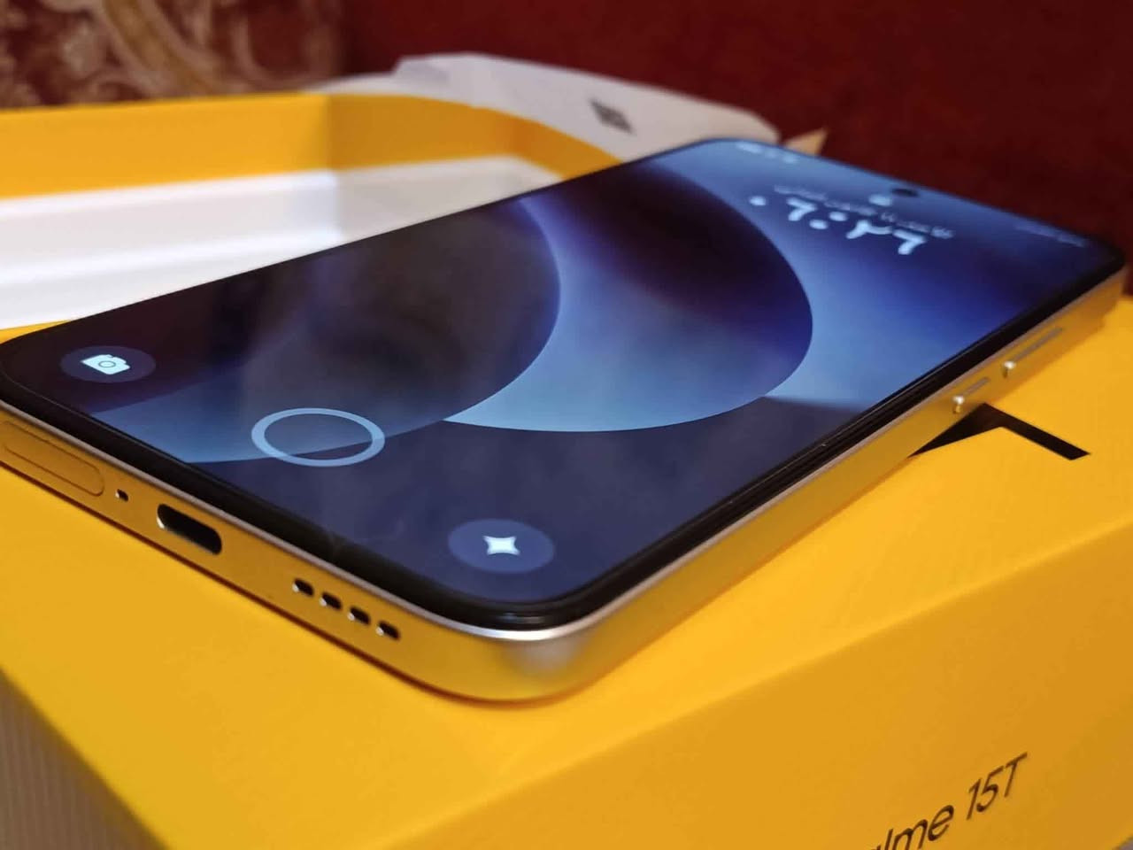 ريلمي 15t نضيف جداً
 ذاكرة 256 و رام 12+14 يعني 26
جهاز كامل ملحقات 💯
 السعر 300 و بي مجال جداً بسيط 
مكاني ناحية الفضلية او مركز الناصرية واتساب *********** او تواصل خاص ناصرية, ذي قار
