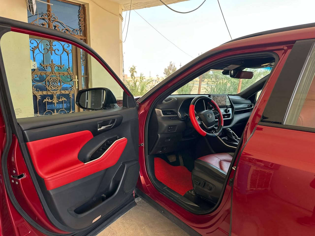 السلام عليكم للبيع تيوتا هايلاندر ٢٠٢٣ فول الفول XSE الضرر جاملغ وباب والبنيد بارد رقم بغداد للإستفسار ***********
