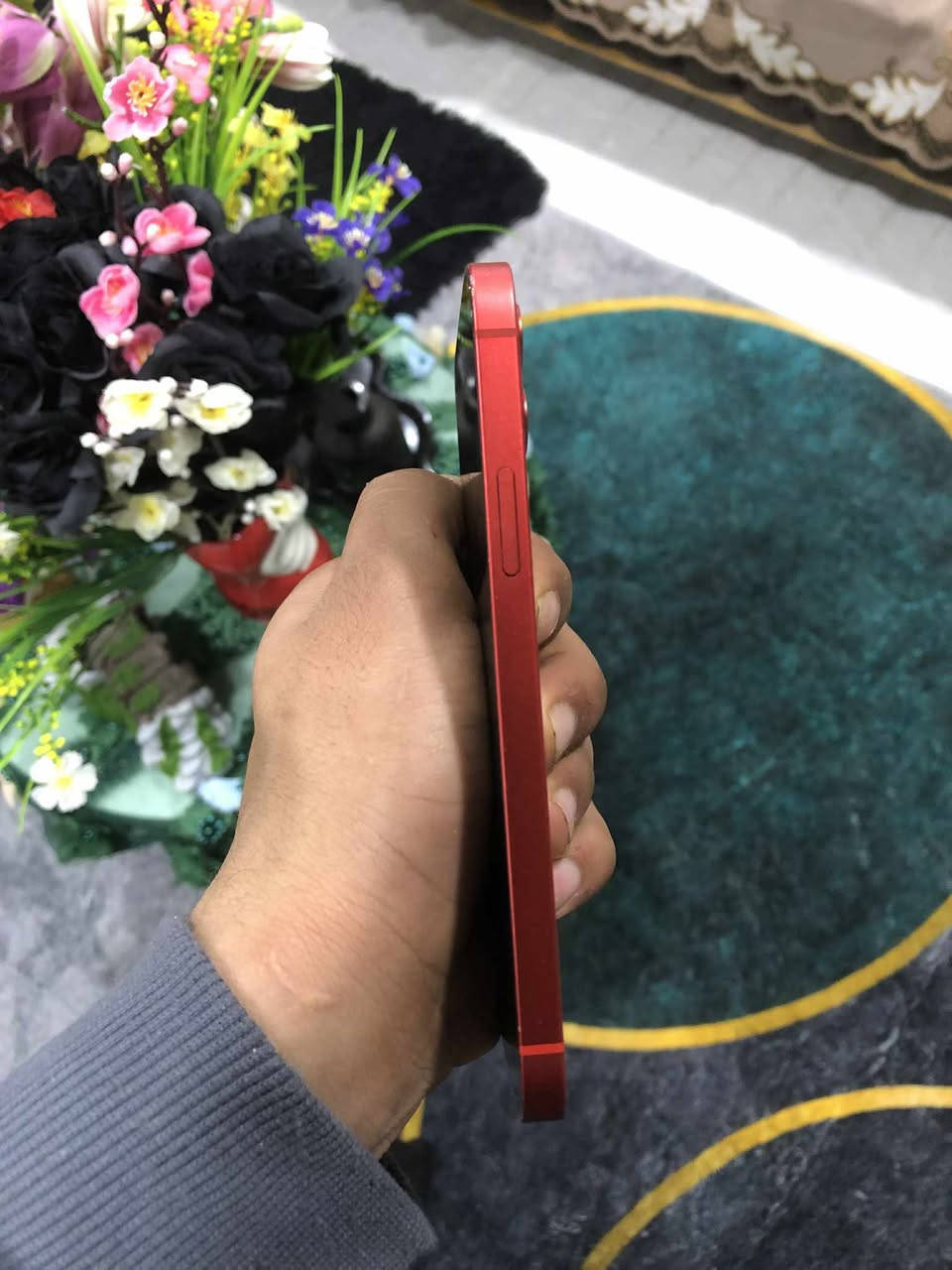 ايفون 12 العادي جهاز كلش نظيف وشخط مابي ذاكرته 64 بطاريه 87 لون مميز كل جسمه بلادي ويشرط الفحص انطي وين تفحص افحص ع راحتك رايده 220 الف شراي اتصل ع رقم *********** فقط
