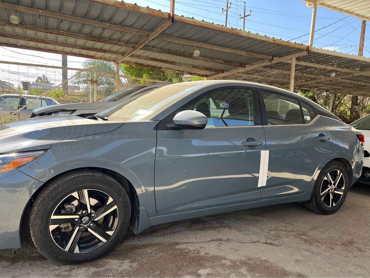 سلام وعليكم نيسان موديل 2024 رقم بغداد سياره جديده مكفوله ضررها فقط صندوك بدون ايرباك سياره جاهزه جديده سعر 133 وبيها مجال رقم الهاتف *********** بعقوبة, ديالى
