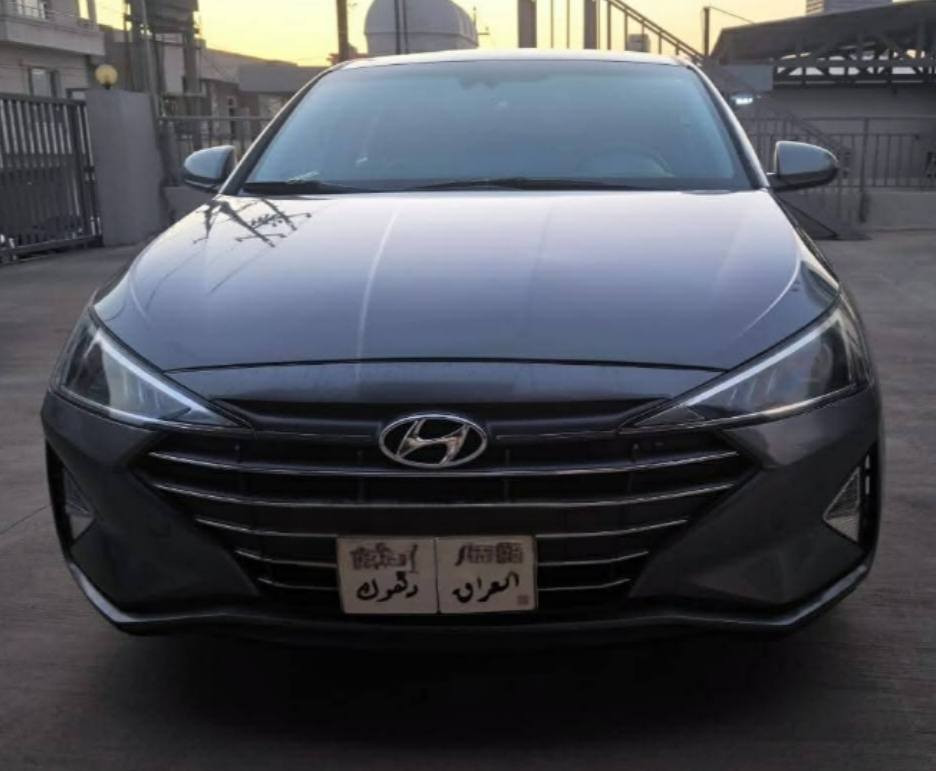 سلام عليكم
  ؟ بيع فقط؟ 
النترا امريكي  موديل 2019 ماشي 94 مايل حقيقي محرك ( 20 ) دوش شرط مامفتوح كير ( at)  بيها جاملغ و بونيد صبغ و ثلث قطع  كلير امريكا شاصي شرط اربك استيرن وجوا طاك رقم الشاصي و السونار  موجود رقم  سنويه لي 27 السعر 123 بي مجال قليل عليها غرامه 310 الف ينزل من السعر مكان السياره دهوك رقم موبايل *********** وتساب دهوك, العراق
