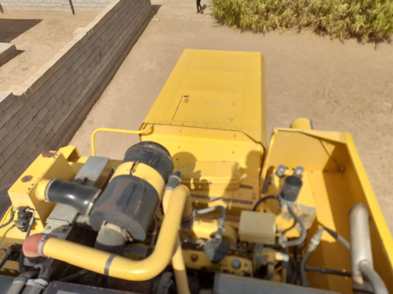 بسم الله الرحمن الرحيم  حاصده نيهولند موديل ٢٠٠٥ فول مواصفات مكفوله للبيع واسط العزيزيه للإستفسار ***********
