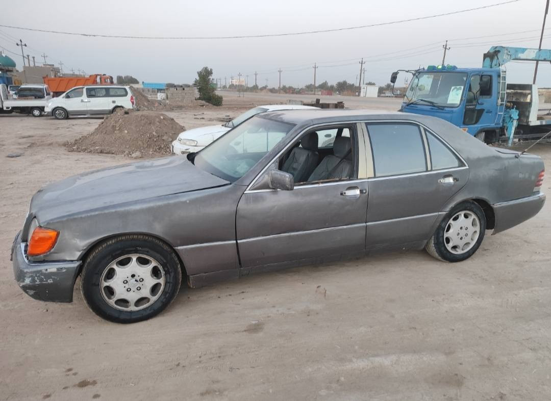 السلام عليكم 
مارسدس 1991
رقمه ذي قار مشروع وطني تحويل مباشر
تخم تاير  حداديه مكينه كير 
العنوان ذي قار قضاء الفجر 
غير متواجد ع النت 
الاتصال ***********
