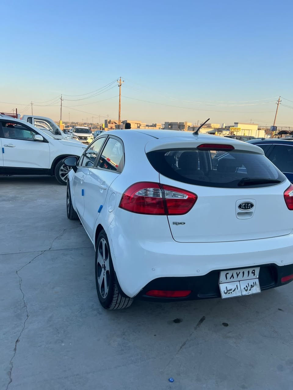 كيا ريو موديل 12 ضرر بونيد و جاملغ بلا دواخل محرك ما مفتوح لا صرف لا نفخ سياره جديده السعر 90 ا***********
