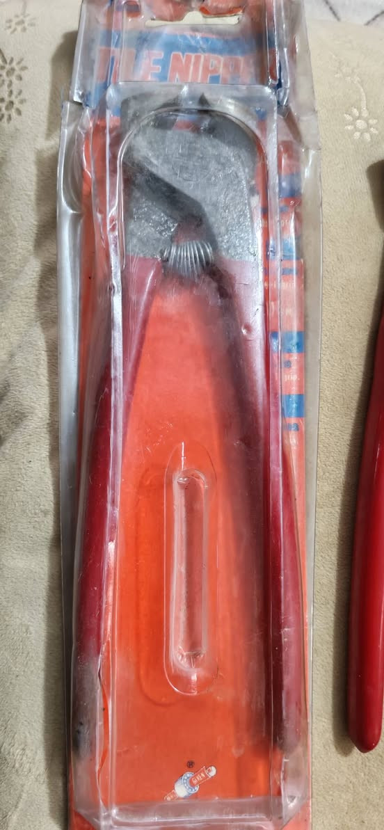 للبيع قاطعت سراميك المازه اصلي ياباني  (***********
