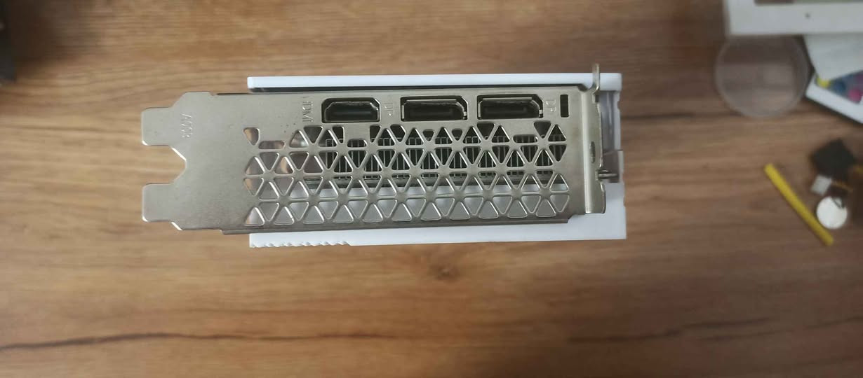 Pc كيمنك 
i7-6700 CPU 3.40GHz 
رامات g١٦ ddr4 2400 سرعه 
كارت rx 580 8g ddr5 
هارد ٢٥٦ ssd 
مبرد مائي دبل فإن ارجيبي 
كيس براند قوي ارجيبي  جميع الكيس بضغطه 
مراوح اناره ارجيبي
بورد ازوز يقبل سابع و سادس 
بور سبلاي ٤٠٠ واط ٨٠ بروز 
اغلب الالعاب شغل 
رقمي ‏‪***********‬‏ اتصال 
*********** وتساب 
بغداد بغداد, العراق
