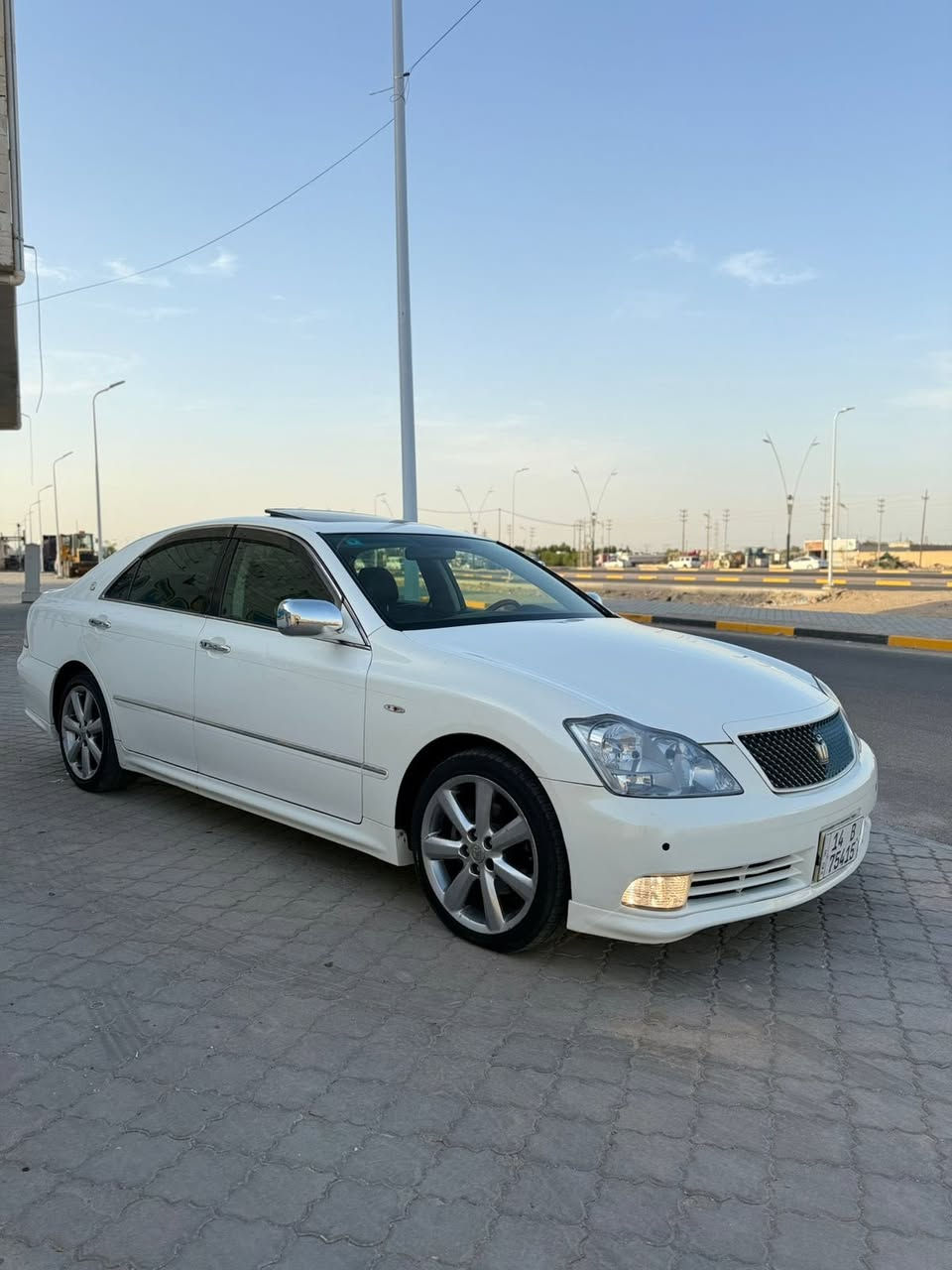 سلام عليكم شاهينه رقم بصره دخول جديد. مزاد.   سياره فووول مواصفات.  فتحه كشنات جلد فول.  شاصي 80.  سياره كفاله عامه.   اثنه ام عيون. ويل دنك.  سياره مكينه وكير وحداده كارتون.  تبريد. ثلج.  مابيها نقص برغي.   سعر. 155مجالها كلششش قليل. هاتف.  *********** البصره

