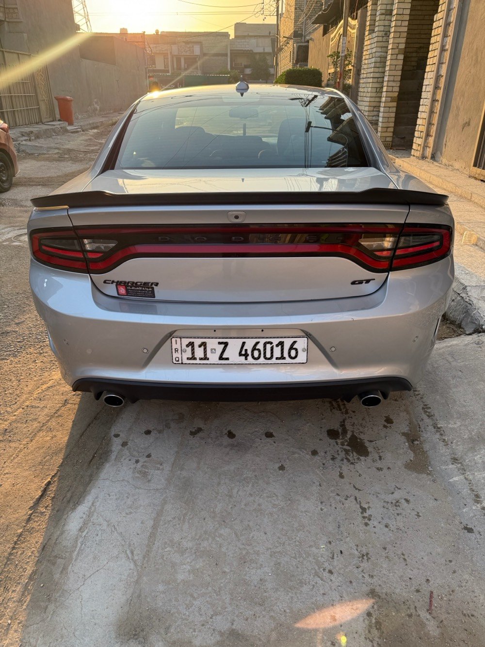 دوج جارجر موديل ٢٠٢٣ لون سلفر Gtرقم بغداد  ماشيه 27الف ميل حادثها موضح بلصور قطعة وحدة فقط  مواصفات الجي تي معروفةً جاهزة من كلشي مابيها اي نقص كلها ع البلاد مكاني بغداد الدورة السعر 255 وبيها مجال للستفسار ***********