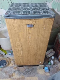 ثلاجه • حجم زغير • شغاله