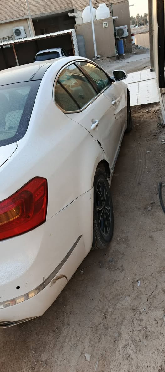 السلام عليكم
للبيع كادنزا موديل 2011 فول مواصفات رقم واسط مشروع وطني 
السياره مصبوغه عام 
السعر 100 وبيها مجال للشراي
مكلف بالنشر.... رقم صاحب السياره ***********
