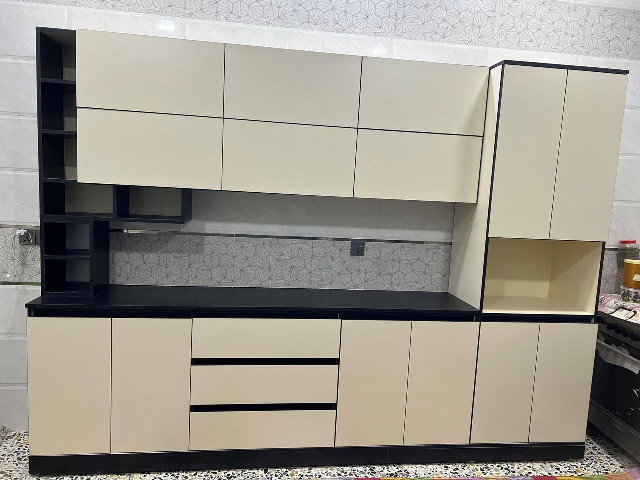 متوفر.....
عروض شهر رمضان 🌙
 من اليوم و لغاية 30 يوم 
كاونترات جاهز و تفصال حسب الطلب 
انجاز سريع و دقة بالعمل والتوصيل سريع 🚀
متوفر جميع انواع الخشب من MDF- HDF
و خشب البلايود جميع القياسات متوفرة 📏
ماركات الخشب بأنواعها من تركي و إيراني و إسباني 🇹🇷
كل نوع و سعره 
نظام ابواب هايدروليك حديث مع اكسسوارات 

لمعرفة الاسعار أرسل الصورة التصميم مع القياس 

التواصل على الخاص 
او التواصل عبر الرقم/ ***********

🔥 مراجعة الطلب في موقنا الجديد 
- بغداد - الغزالية
