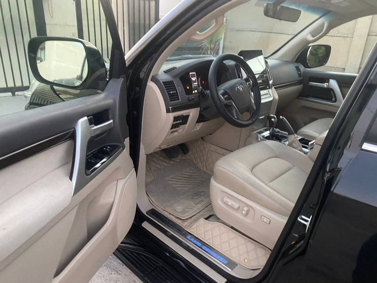 جكساره موديل 2021محرك8سلندرماشيه 95حقيقي بيهه نص بونيدصغ سنويه ورقم جديد بسمي الساره مال بيت السياره بريم فول مواصفات عنوان داقواق كركوك ***********
