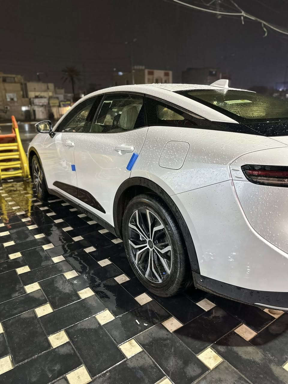 سلام عليكم
كراون ♛هايبرد ⚡️
مديل :2023
لون :ابيض 
عداد مسافه : 35,000km
سياره خليجي كفاله عامه 🔴
مكاني بغداد -الشعب -حي الجزائر 
السياره بااسمي 
 
السعر : 330 $ وبيها مجال 

‏‭٠٧٧٣ ٥٦٩ ٥٦٥٠‬
