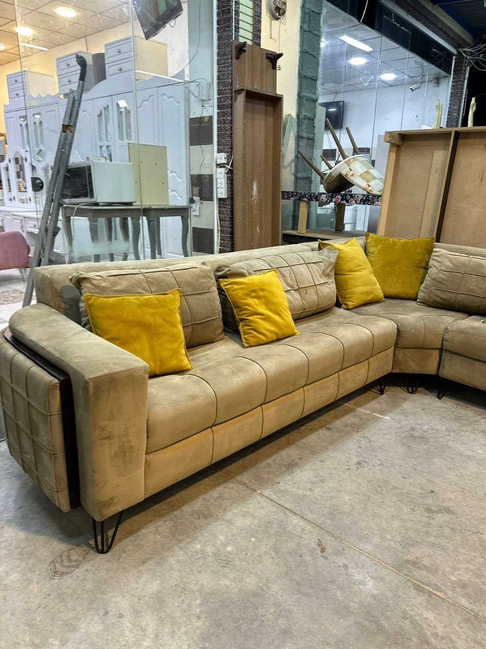 تواصل على واتساب ***********
