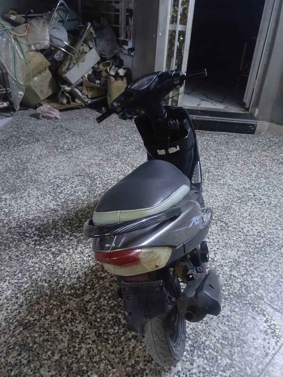 السلام عليكم دراجه mxللبيع دراجه نكره سلف كهربايات  شقاله شلعه معدل دراجه مجفته بوشه ٥٥ السعر ٤٧٥ بيهه مجال مكان بغداد جسر ديالى زعفرانيه ***********
