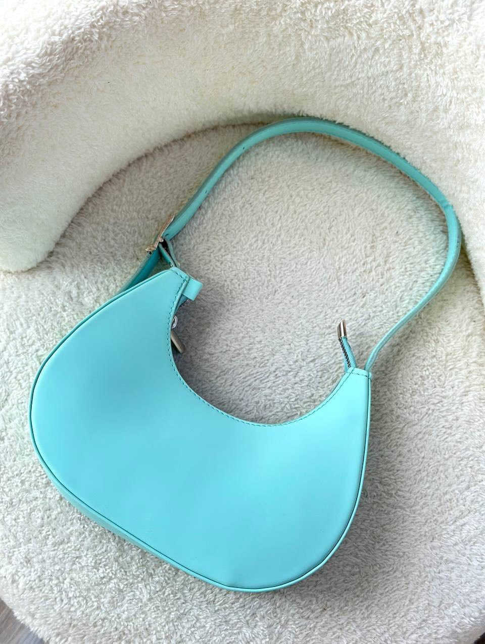 سعر القطعه 10 الف
متوفر توصيل للجامعات مجانا 
من الاحد لغاية الثلاثاء فقط 
توصيل بابل وجميع المحافظات 3 الف
https://t.me/belaqe


**إذا كنت صاحب هذا الإعلان وتريد حذفه لأي سبب، رجاءا أرسل رسالة إلى الدعم الفني**