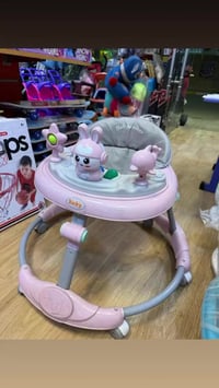 حجلة دائرية • موسيقى • ألعاب