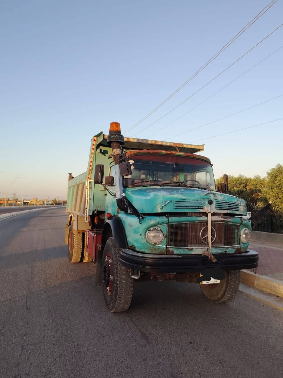 اقجم للبيع موديل 70مسجله قلاب مكينه مجفته جديد سيارة جاهزه للشغل مغيره كله عضايده 81وكير 81فقصه 
سعر خاص ستفسار عل رقم ***********

